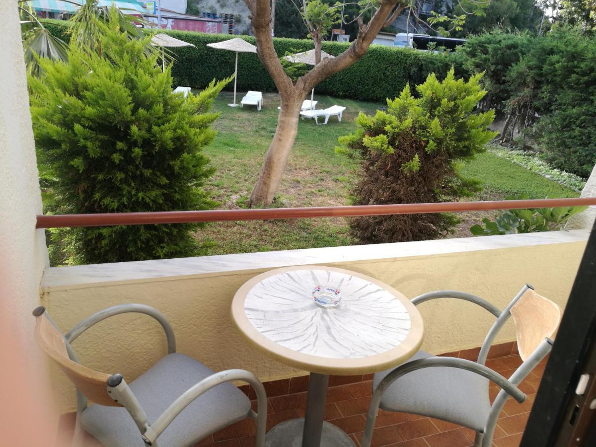 Golden Days Hotel Afantou Exterior photo